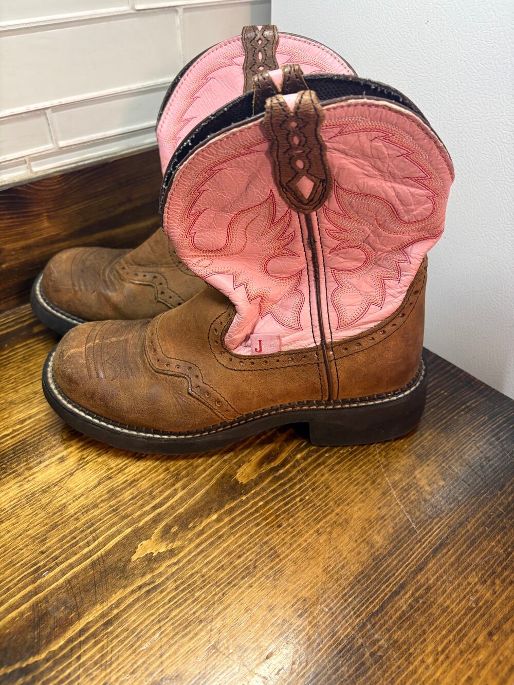 Justin Brown And Pink Boots Size‎ 8